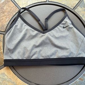 Nike dri-fit sports bra-no padding- women’s size XL - very good condition.